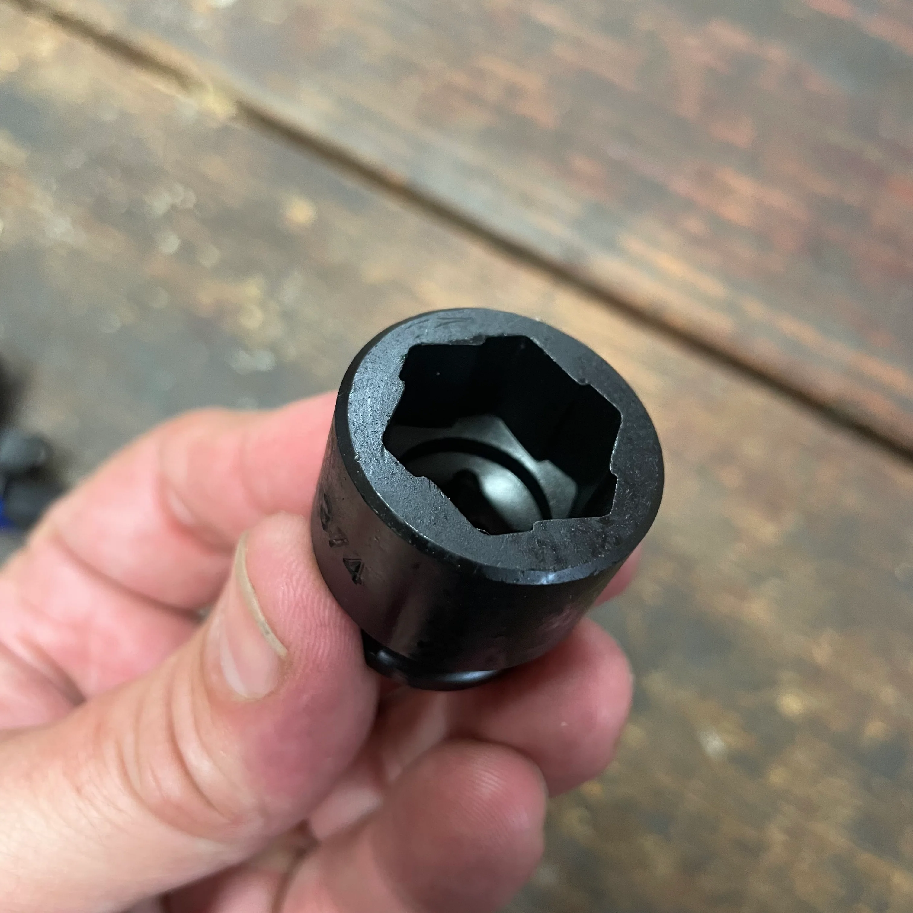 Bondhus External Twist Socket 3/8” Drive Extractor Set SAE (83137) - Image 3