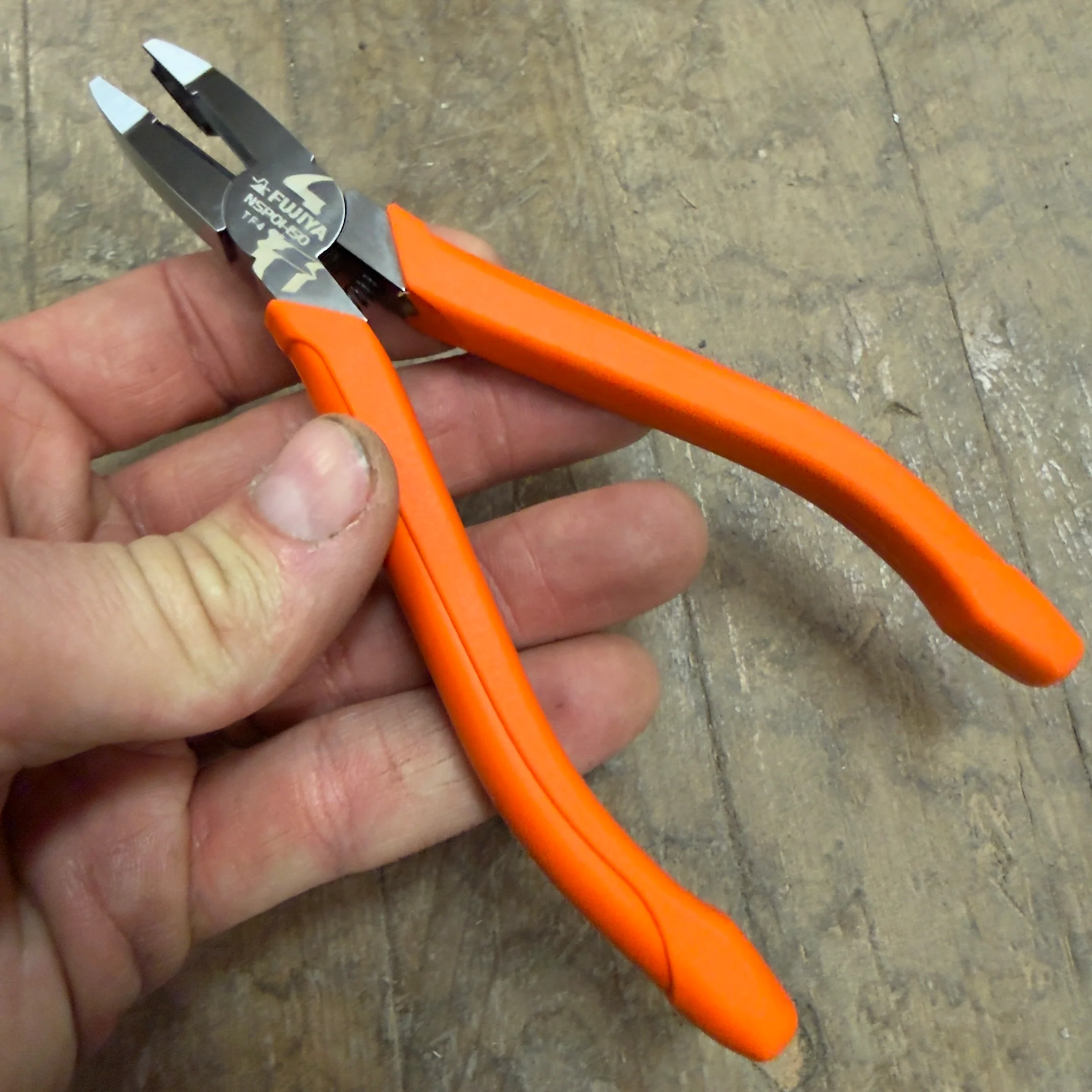 Fujiya 150mm Screw Removal Pliers (NSP01-150) - Image 4