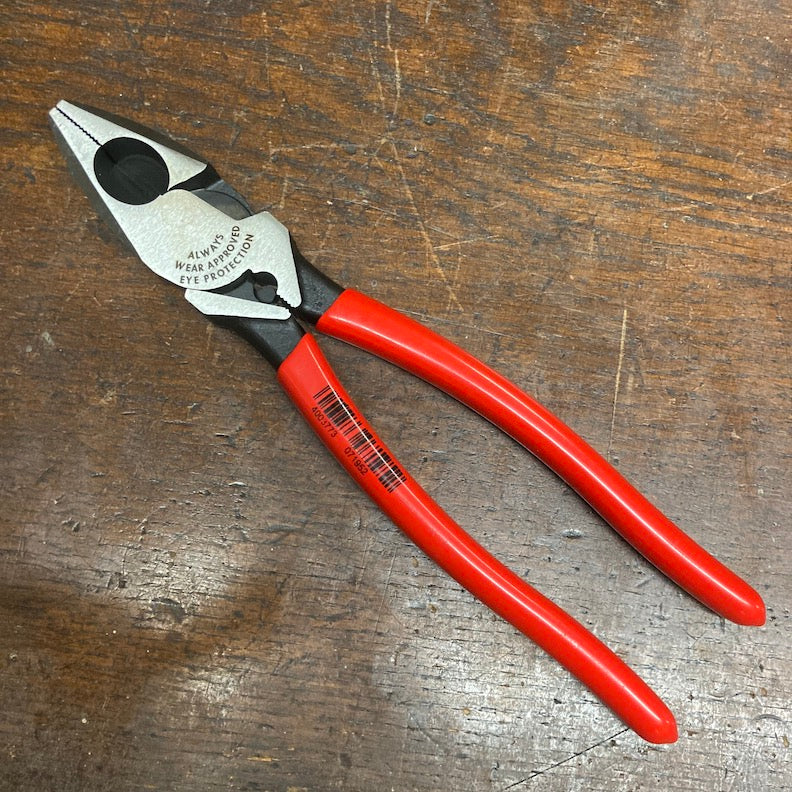 Knipex Lineman's Pliers w/ Fish Tape Puller & Crimper (0911240) - Image 2