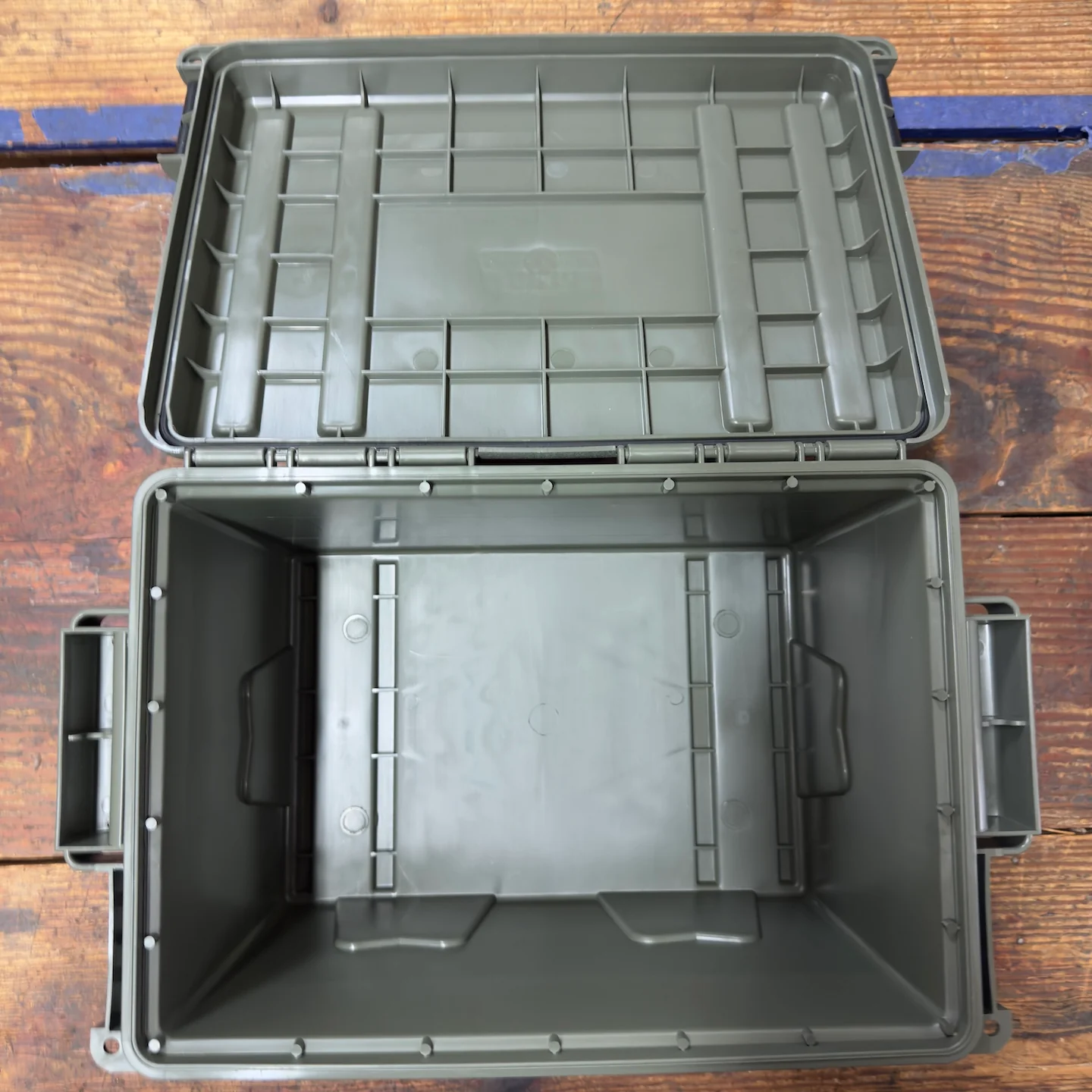MTM Ammo Crate Utility Box – 890 (ACR7-18) - Image 4