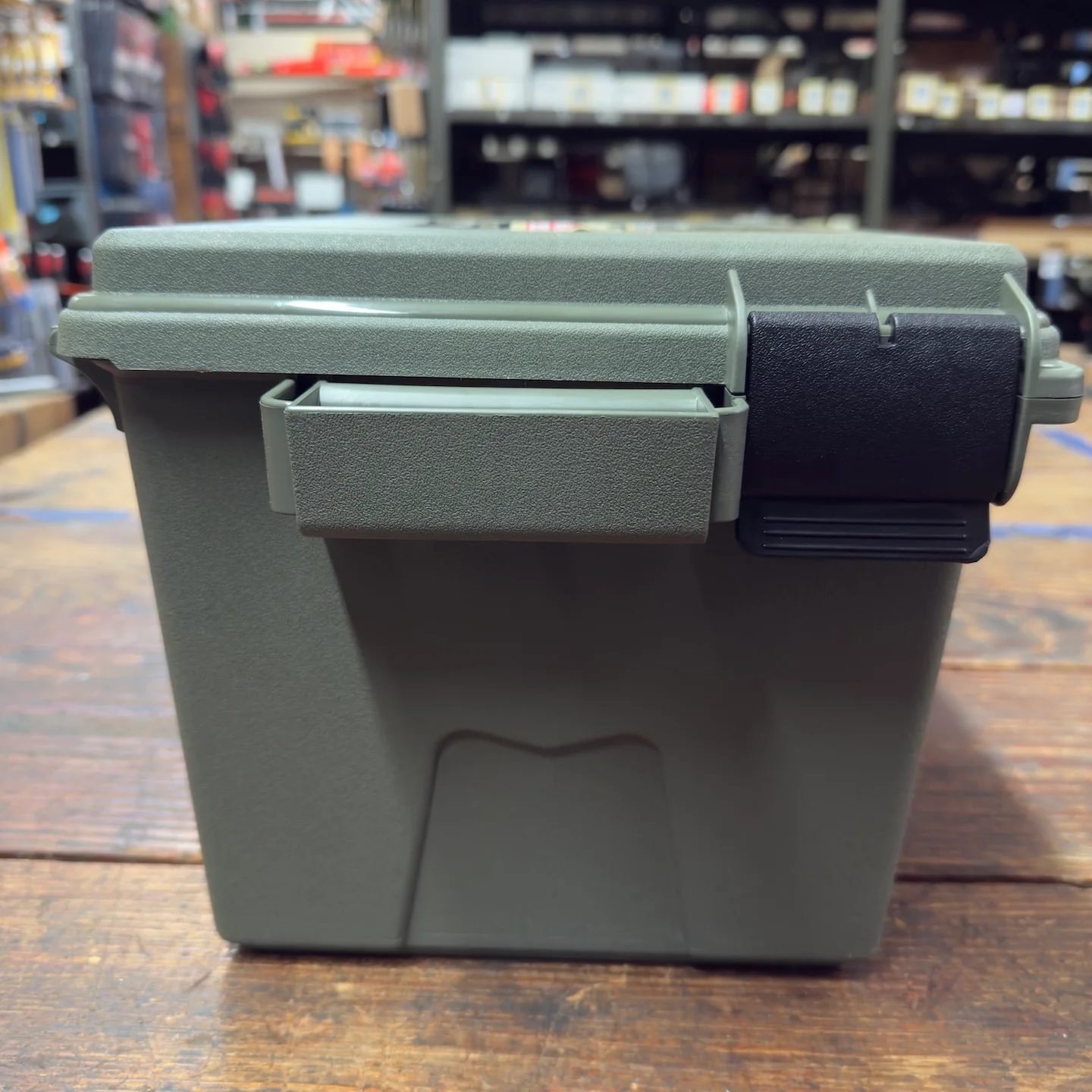 MTM Ammo Crate Utility Box – 890 (ACR7-18) - Image 6