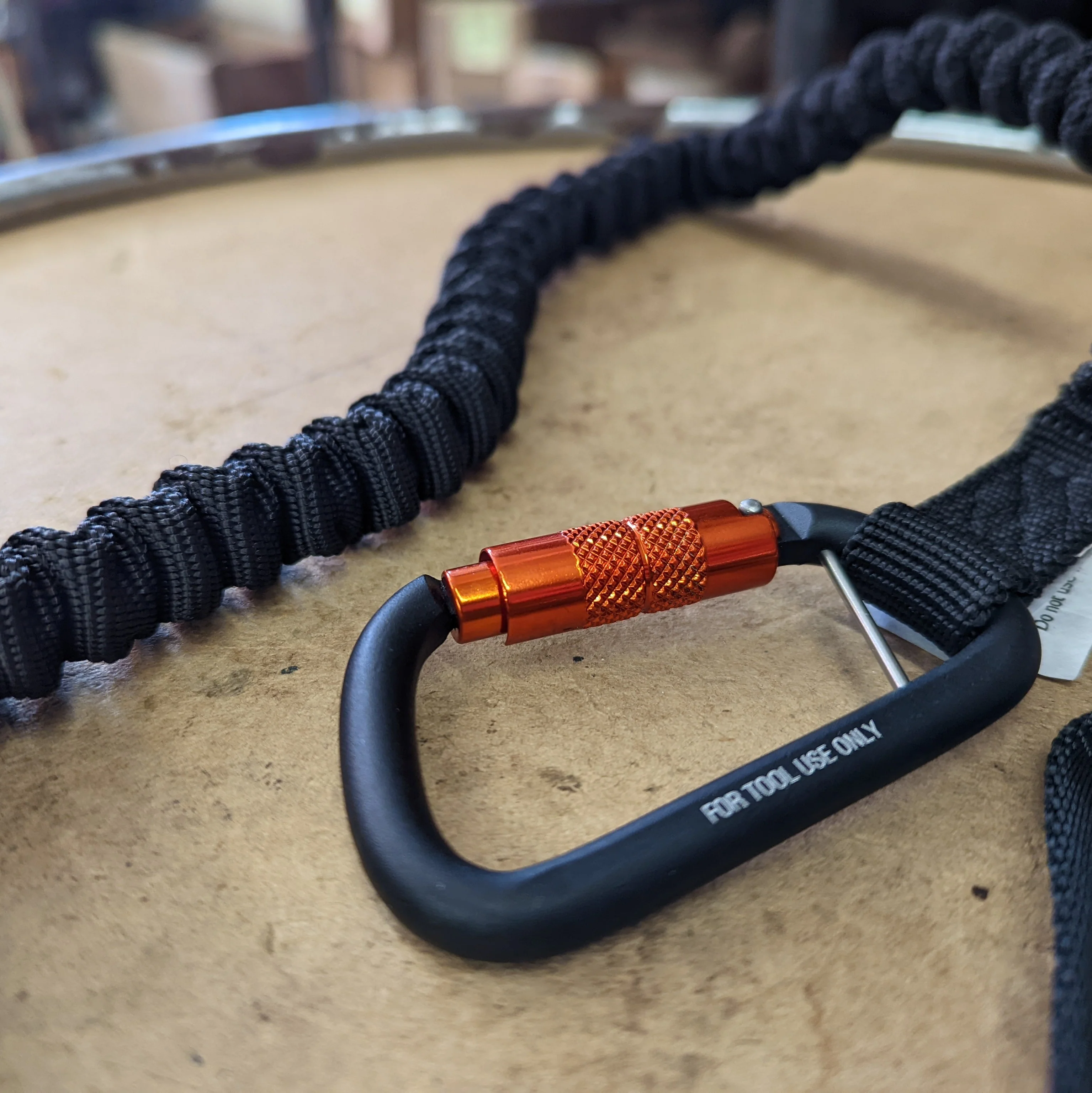 Safewaze Elasticated 15lb Tool Tether w/ Loop (SW438) - Image 2