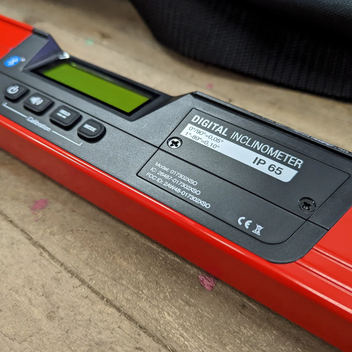Big Red SOLA DIGITAL 48" Box Beam Level w/ Bluetooth (LSB48D) - Image 4