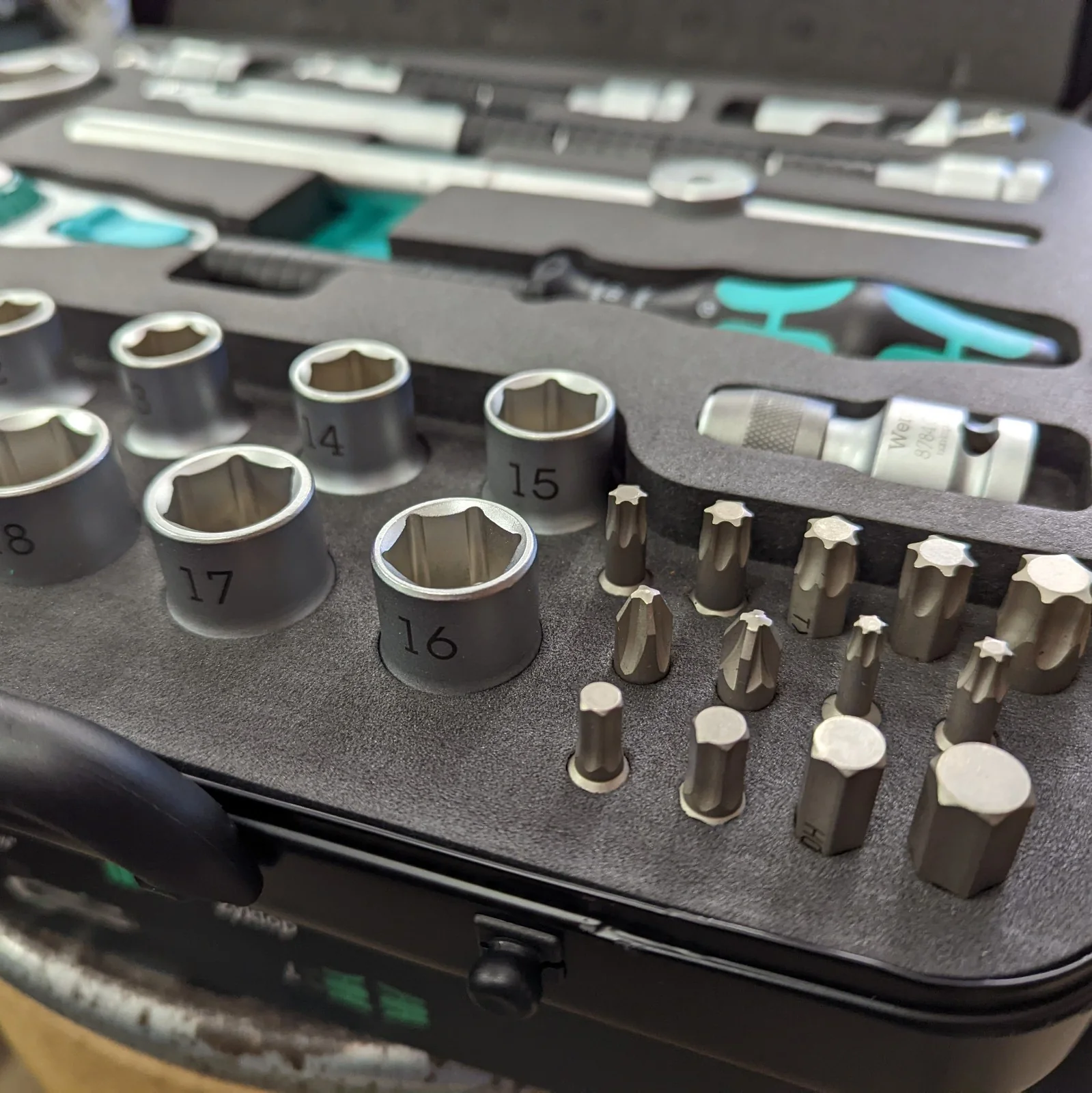 Wera 8100 Metric 37-Piece Zyklop Speed Ratchet Set, 1/2" drive (05003645001) - Image 3